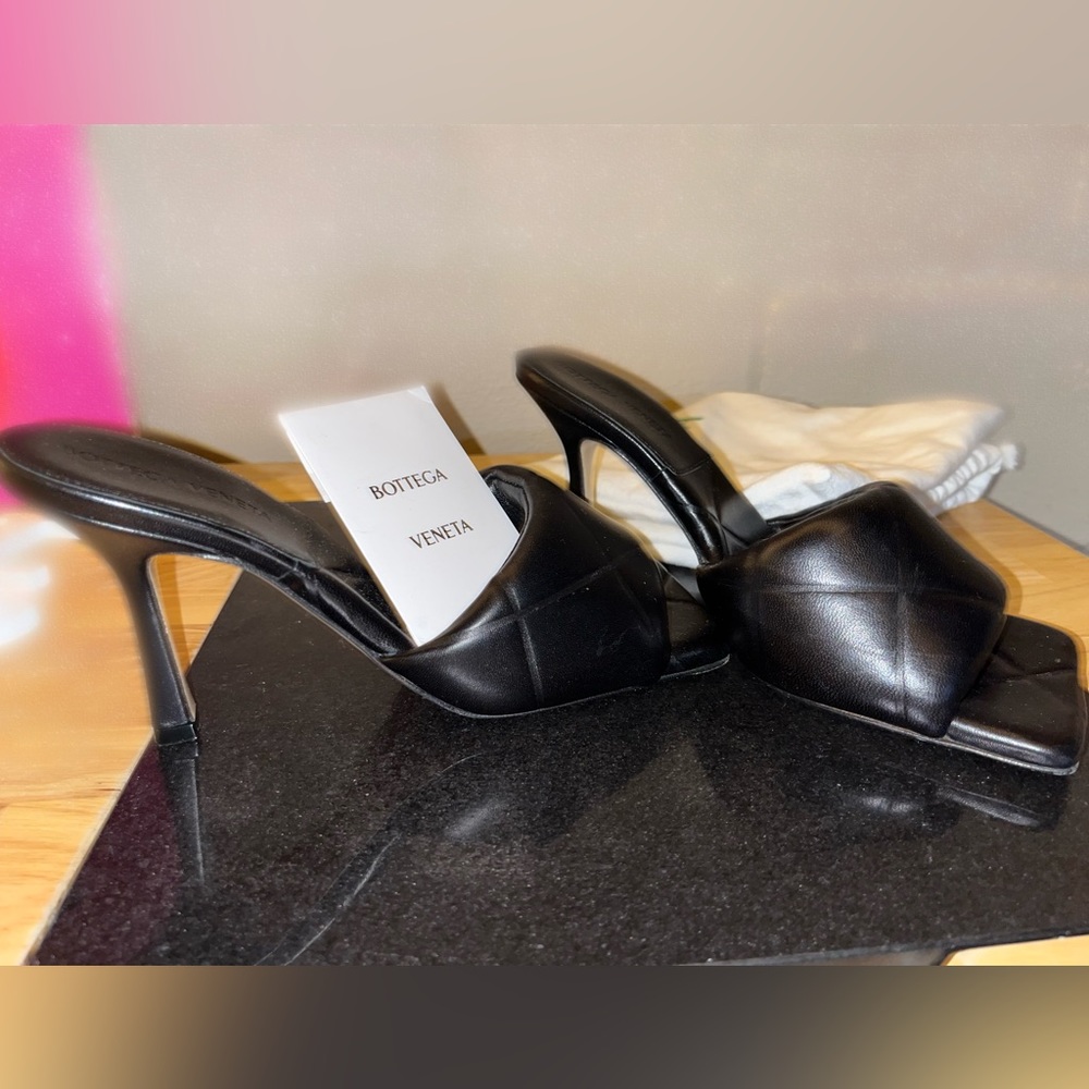 BOTTEGA VENETA Sandal Size 37